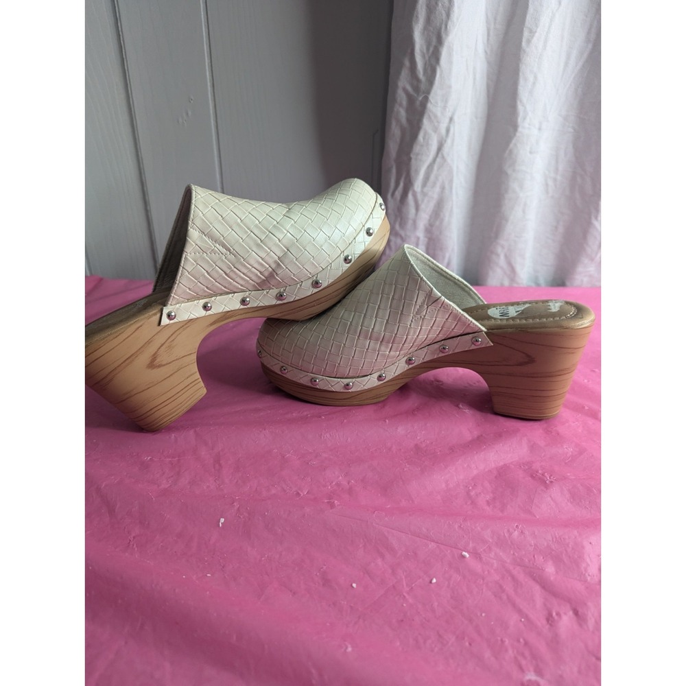 Atalina Tan basket weaved womens clogs slide on sandals shoes 9.5 studded accent